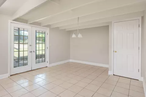 Dining - 165 Smith St, Crestview, FL 32539 photo 1 of 2