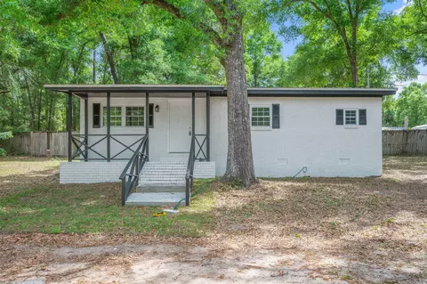 165 Smith St, Crestview, FL 32539