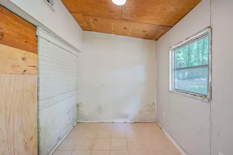 Bedroom - 165 Smith St, Crestview, FL 32539 photo 5 of 5
