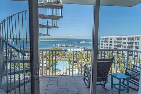 1322 SE Miracle Strip Pkwy #PH 6, Fort Walton Beach, FL 32548