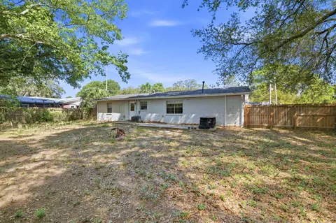 750 Mayflower Ave, Fort Walton Beach, FL 32547
