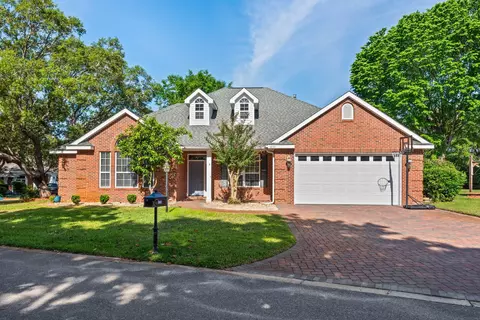 4250 Lost Horse Cir, Niceville, FL 32578