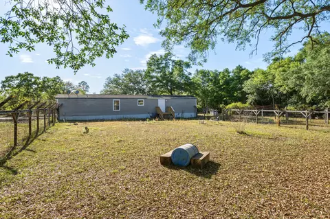 4249 Barlow Rd, Crestview, FL 32536