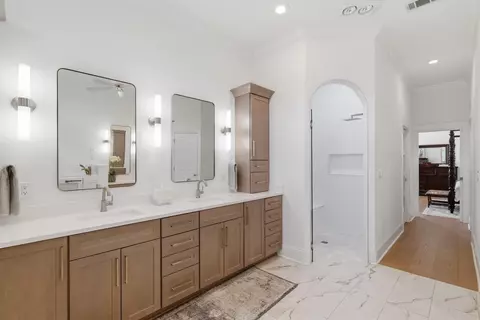 Bath - 792 N Indigo Loop, Miramar Beach, FL 32550 photo 2 of 4