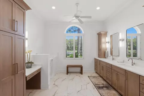 Bath - 792 N Indigo Loop, Miramar Beach, FL 32550 photo 3 of 4