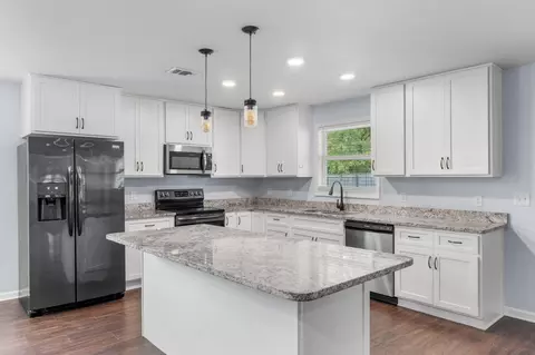 4962 Antioch Rd, Crestview, FL 32536