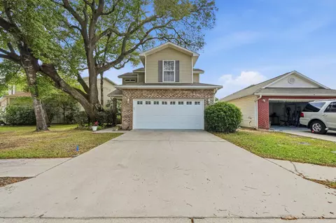 925 Scenic Oak Ln, Fort Walton Beach, FL 32547