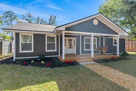 181 Morrison Ave, Santa Rosa Beach, FL 32459