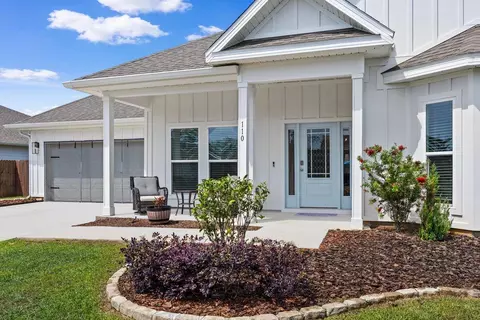 110 E Oak Trees Ln, Freeport, FL 32439