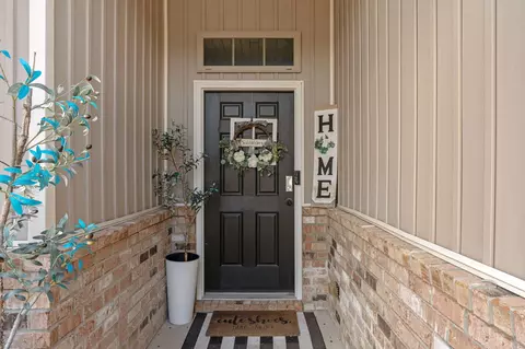 Entry Way - 124 Lillian Way, Crestview, FL 32536 photo 2 of 4