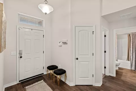 Entry Way - 124 Lillian Way, Crestview, FL 32536 photo 4 of 4