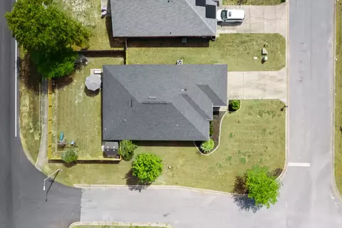 View/Area - 202 Limestone Cir, Crestview, FL 32539 photo 3 of 4
