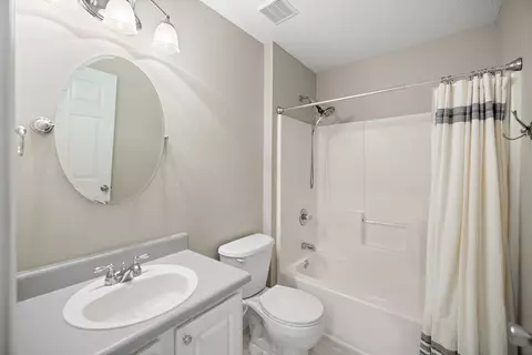 Bath - 202 Limestone Cir, Crestview, FL 32539 photo 3 of 3
