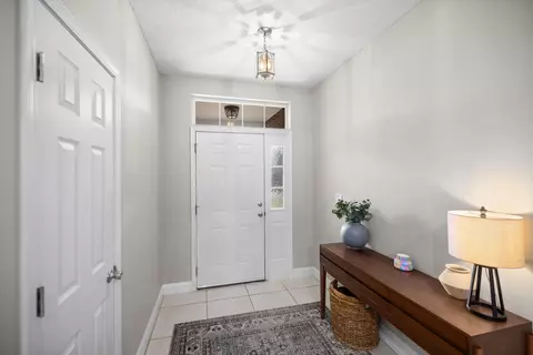 Entry Way - 202 Limestone Cir, Crestview, FL 32539 photo 1 of 3