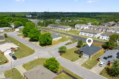 View/Area - 202 Limestone Cir, Crestview, FL 32539 photo 2 of 4