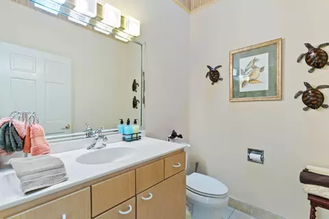 Bath - 11 Kristin Cir, Niceville, FL 32578 photo 1 of 4
