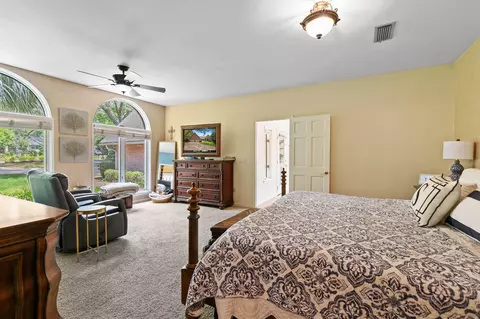 Bedroom - 11 Kristin Cir, Niceville, FL 32578 photo 1 of 6