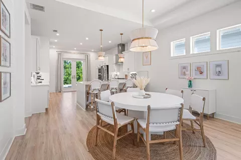 Dining - 78 E Lafayette, Inlet Beach, FL 32461 photo 1 of 2