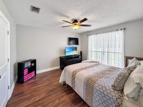 Bedroom - 3003 Colonial Cir, Crestview, FL 32536 photo 5 of 8