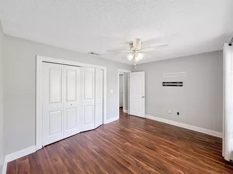Bedroom - 3003 Colonial Cir, Crestview, FL 32536 photo 6 of 8