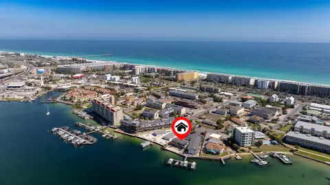 333 Bluefish Dr #102, Fort Walton Beach, FL 32548