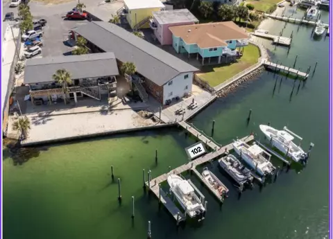 333 Bluefish Dr #102, Fort Walton Beach, FL 32548