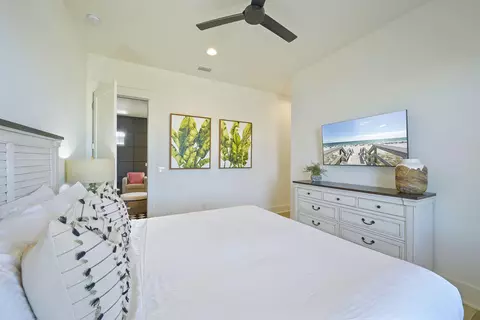 Bedroom - 336 S Holiday Rd, Destin, FL 32550 photo 10 of 10