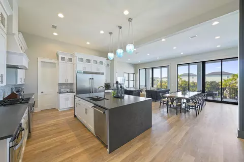 Kitchen - 336 S Holiday Rd, Destin, FL 32550 photo 3 of 4