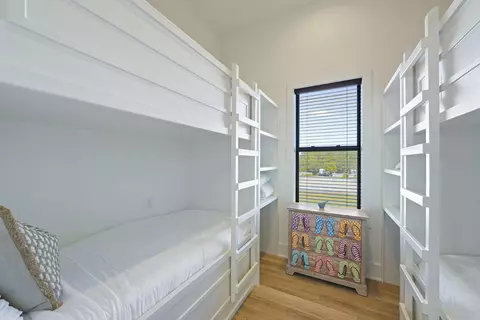 Bedroom - 336 S Holiday Rd, Destin, FL 32550 photo 5 of 10