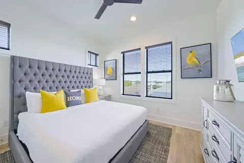Bedroom - 336 S Holiday Rd, Destin, FL 32550 photo 1 of 10