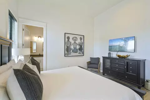 Bedroom - 336 S Holiday Rd, Destin, FL 32550 photo 6 of 10