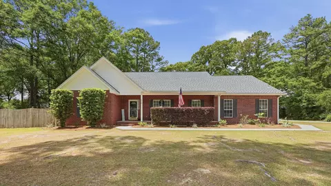 6020 Paige Ln, Crestview, FL 32536