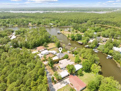 View/Area - 198 Waterside Ln, Freeport, FL 32439 photo 5 of 6