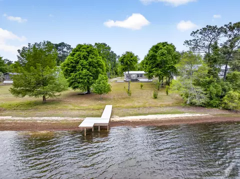 535 Kings Lake Blvd, Defuniak Springs, FL 32433