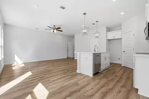 Living - 6138 Clover St, Crestview, FL 32539 photo 3 of 3