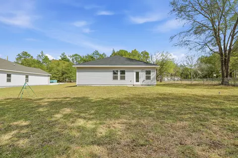 Exterior - 6138 Clover St, Crestview, FL 32539 photo 2 of 3