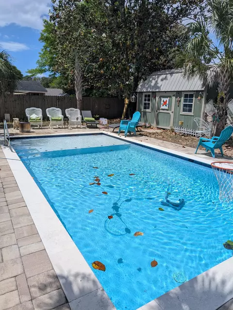 765 Saint Vincent Cv, Niceville, FL 32578