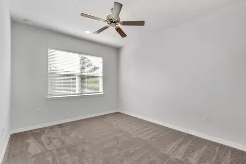 Bedroom - 303 Key Lime Pl, Crestview, FL 32536 photo 5 of 7
