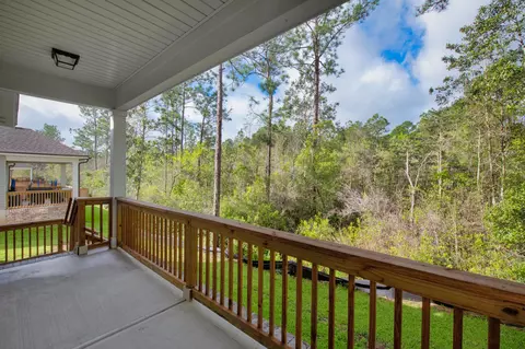 Exterior - 303 Key Lime Pl, Crestview, FL 32536 photo 4 of 6