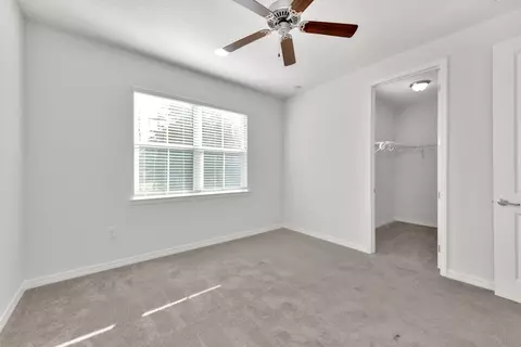 Bedroom - 303 Key Lime Pl, Crestview, FL 32536 photo 4 of 7