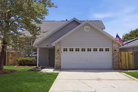 88 Ruby Cir, Mary Esther, FL 32569