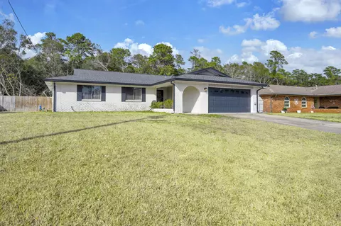 85 12th Ave, Shalimar, FL 32579