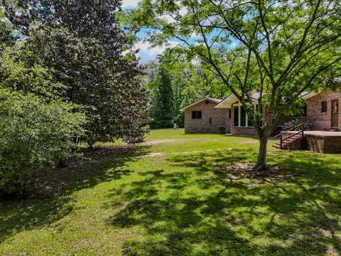 Exterior - 1186 Pine Forest Rd, Chipley, FL 32428 photo 9 of 18