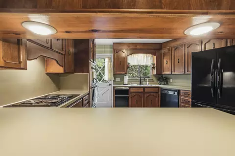 Kitchen - 1186 Pine Forest Rd, Chipley, FL 32428 photo 3 of 7