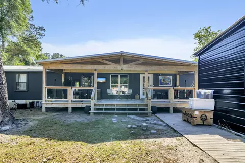 109 Trout Cir, Freeport, FL 32439