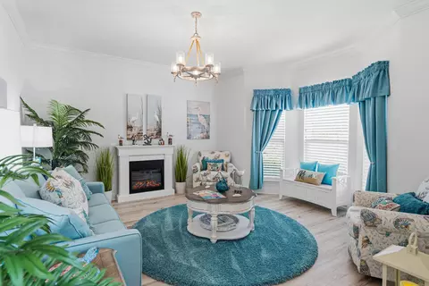 Living - 101 Hammock Oaks Blvd, Freeport, FL 32439 photo 1 of 5