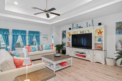 Living - 101 Hammock Oaks Blvd, Freeport, FL 32439 photo 3 of 5