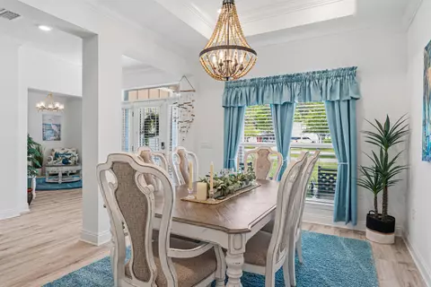 Dining - 101 Hammock Oaks Blvd, Freeport, FL 32439 photo 1 of 3