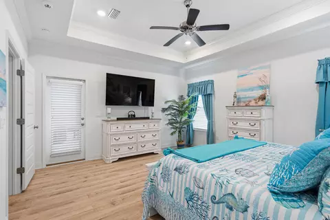 Bedroom - 101 Hammock Oaks Blvd, Freeport, FL 32439 photo 2 of 5