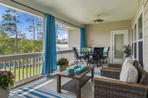 Exterior - 101 Hammock Oaks Blvd, Freeport, FL 32439 photo 3 of 7